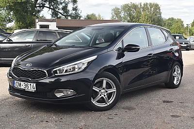 KIA CEE D